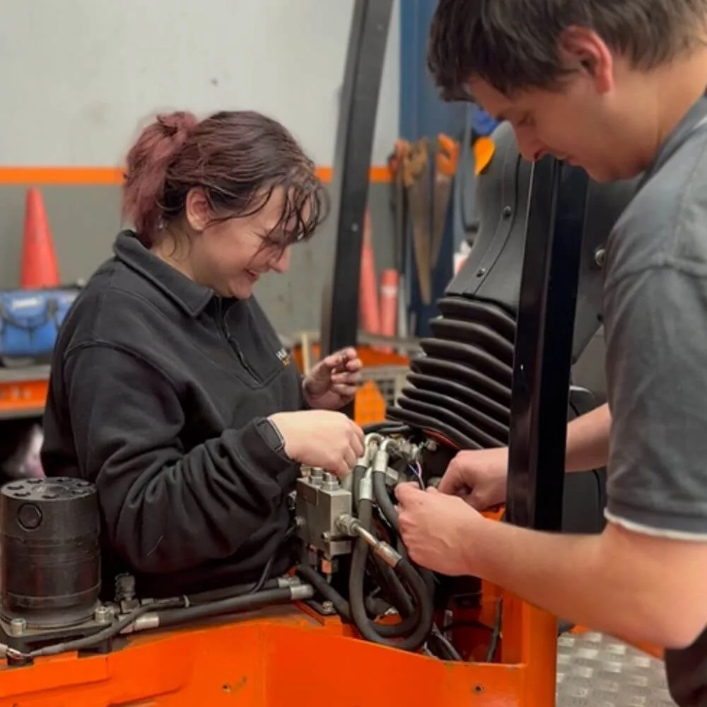 Apprenticeship Image (2) (1)