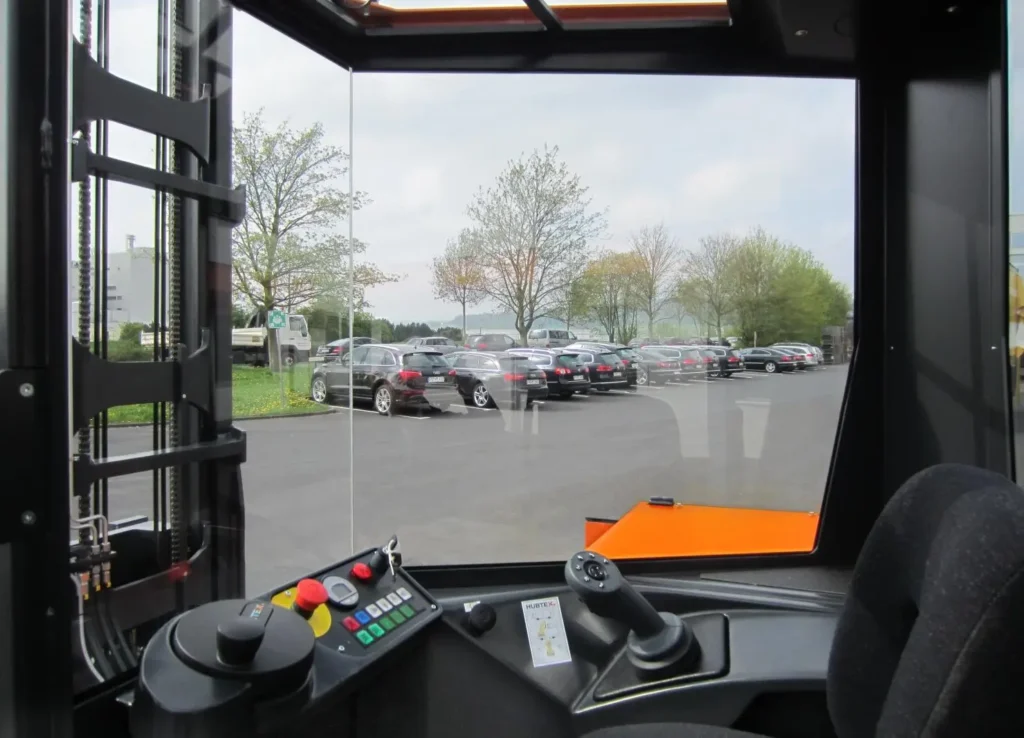 cross seat cab
